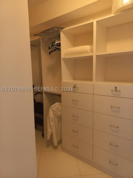 Alquiler de apartamento en Turnberry Village 1212