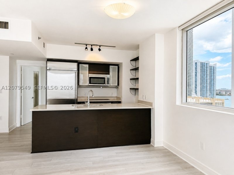 Apartment for rent at 500 Brickell West Tower 1510