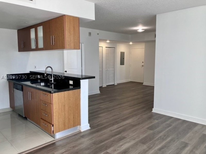 Apartment for rent at 23 Biscayne Bay 1502