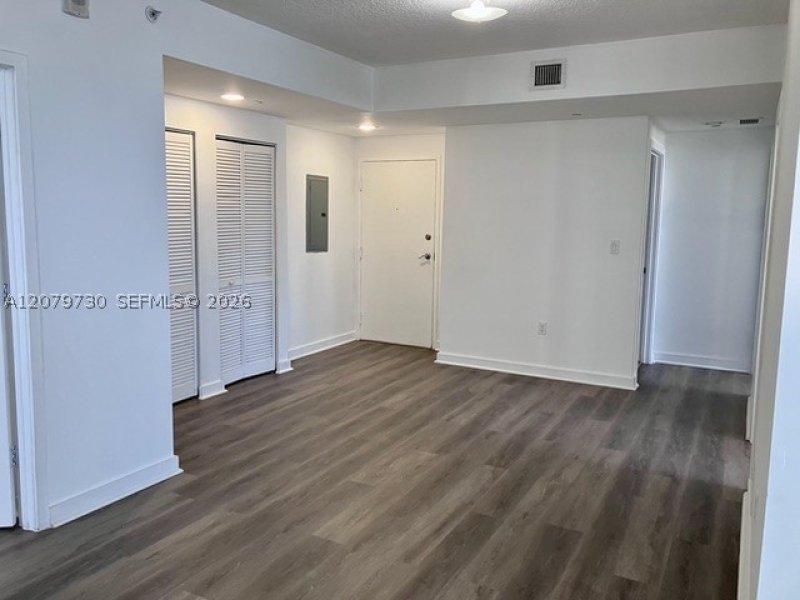 Apartment for rent at 23 Biscayne Bay 1502