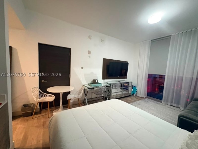 Condo for sale at Costa Hollywood N218