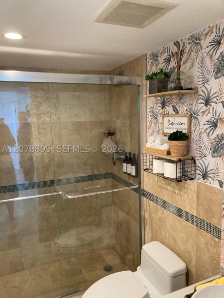 Comprar apartamento no Oceanside Plaza 10G