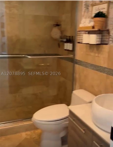 Comprar apartamento no Oceanside Plaza 10G