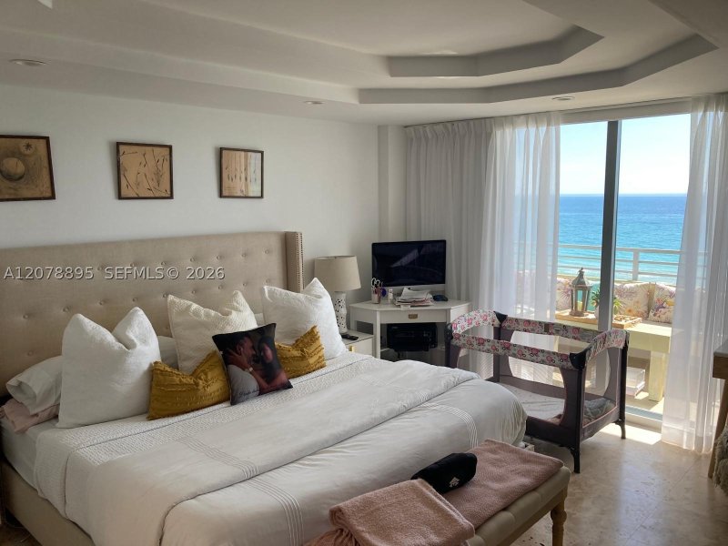 Comprar apartamento no Oceanside Plaza 10G