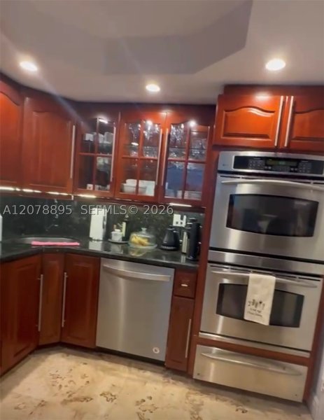 Comprar apartamento no Oceanside Plaza 10G