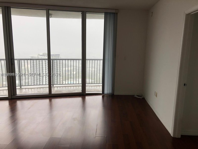 Apartment for rent at Opera Tower 3015