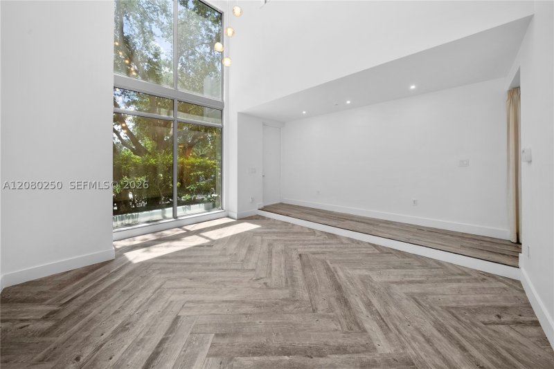 Alquiler de apartamento en Avanti 179-6