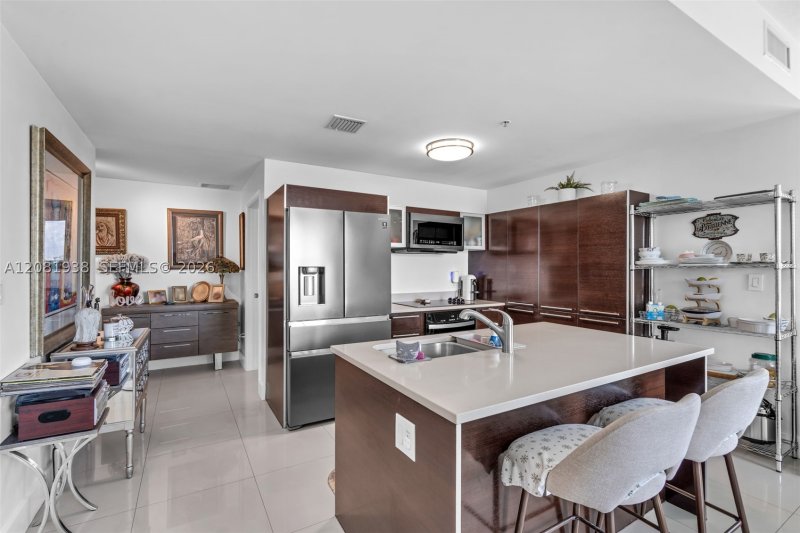 Condo for sale at Quantum 2111