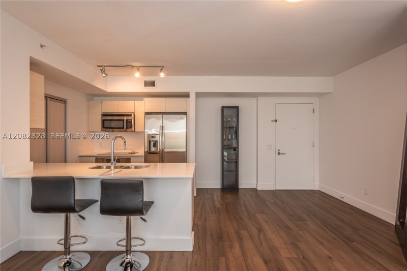 Property photo # 11