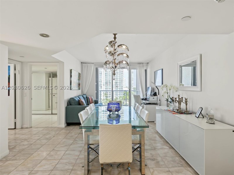 Comprar apartamento no Oceania 2 828