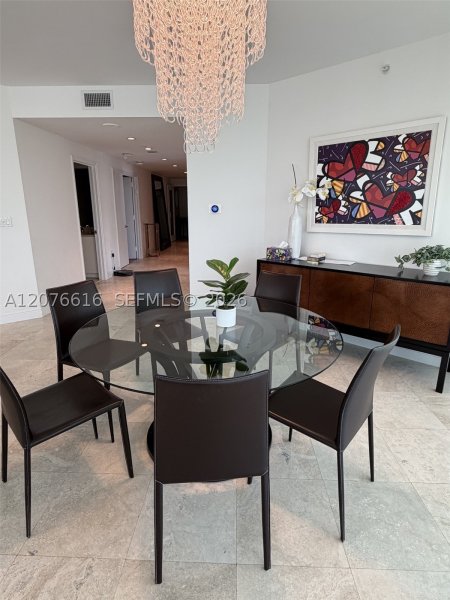 Alquiler de apartamento en Porto Vita 606