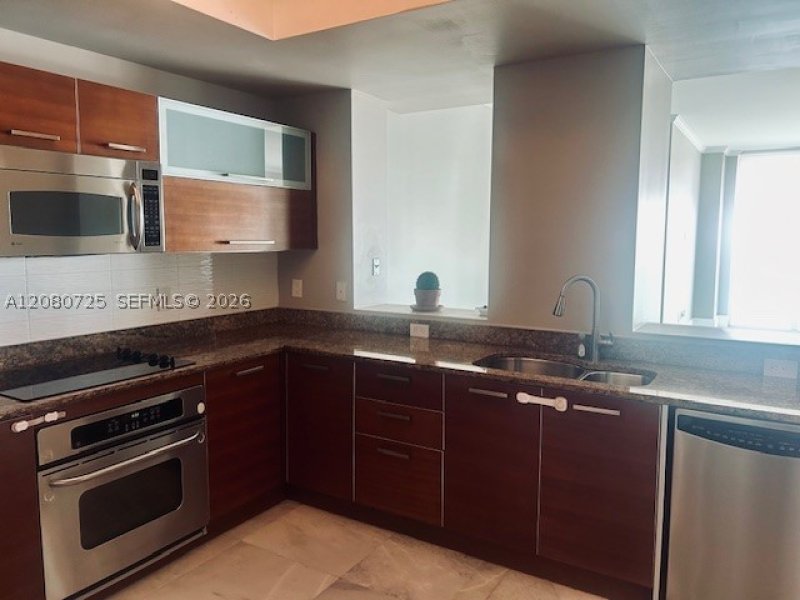 Comprar apartamento no Aventura Marina II 1719