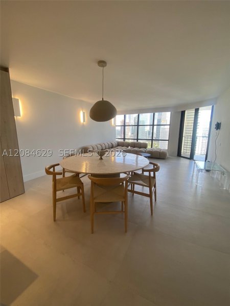 Aluguel de apartamento no Brickell Place B2411