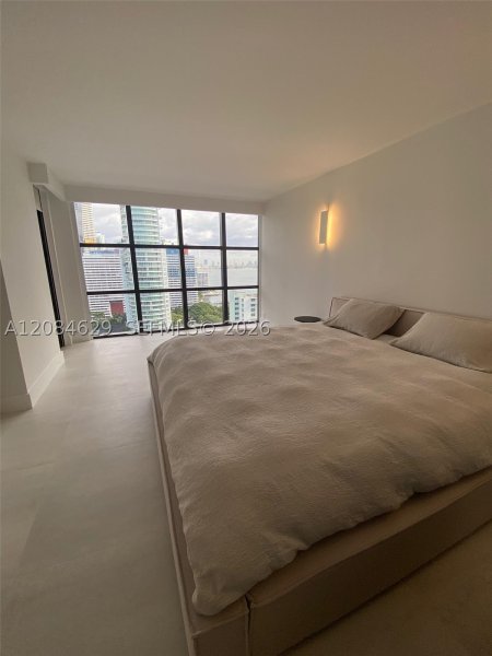 Aluguel de apartamento no Brickell Place B2411