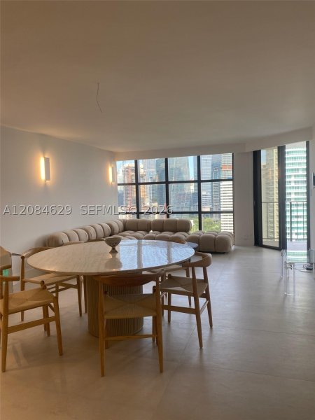 Aluguel de apartamento no Brickell Place B2411