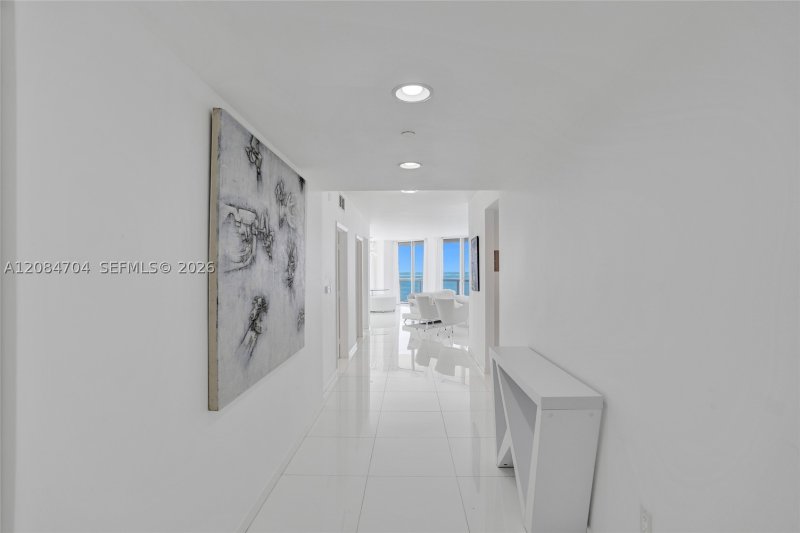 Apartment for rent at Akoya 2403