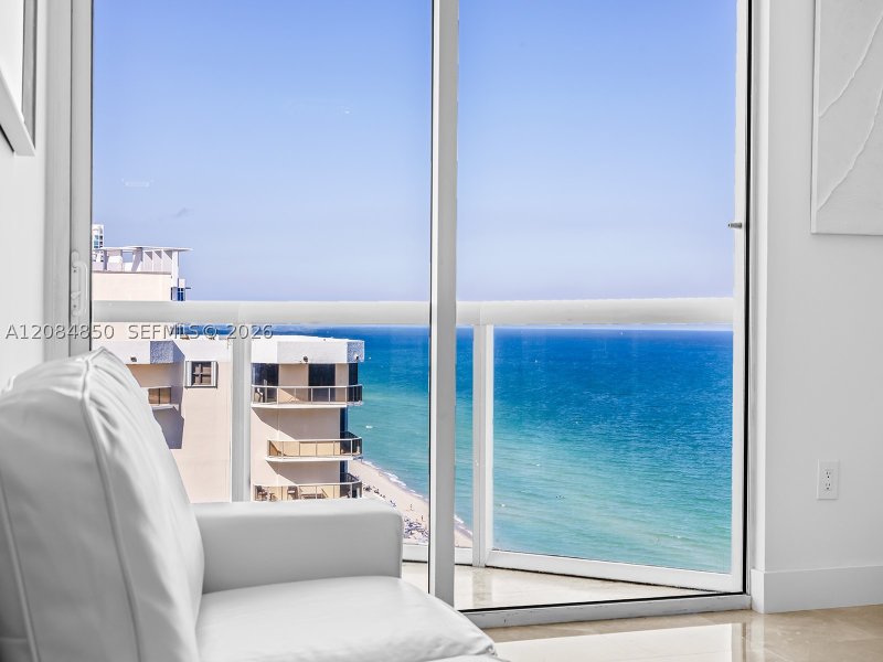 Apartment for rent at Akoya 1911
