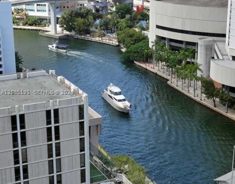 Condo for sale at Icon Brickell Viceroy 2303