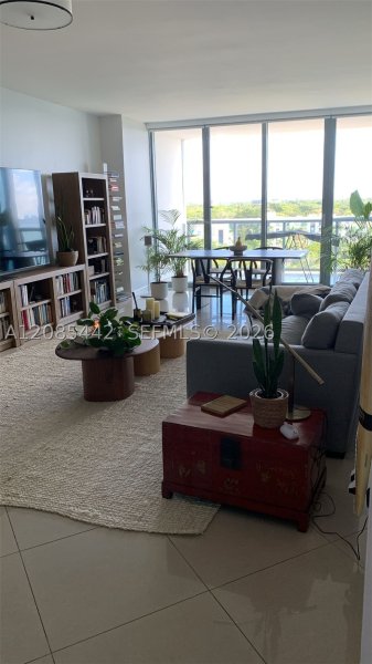 Apartment for rent at Blue Condominium 806