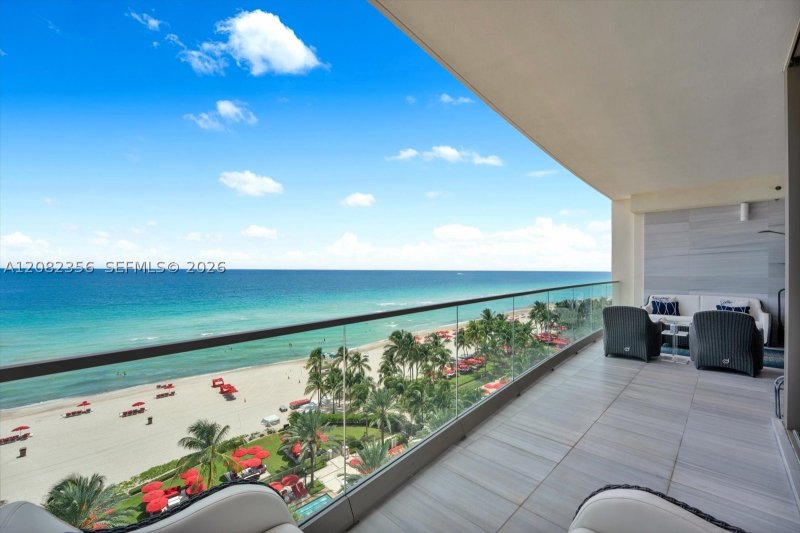 Alquiler de apartamento en The Estates at Acqualina 802