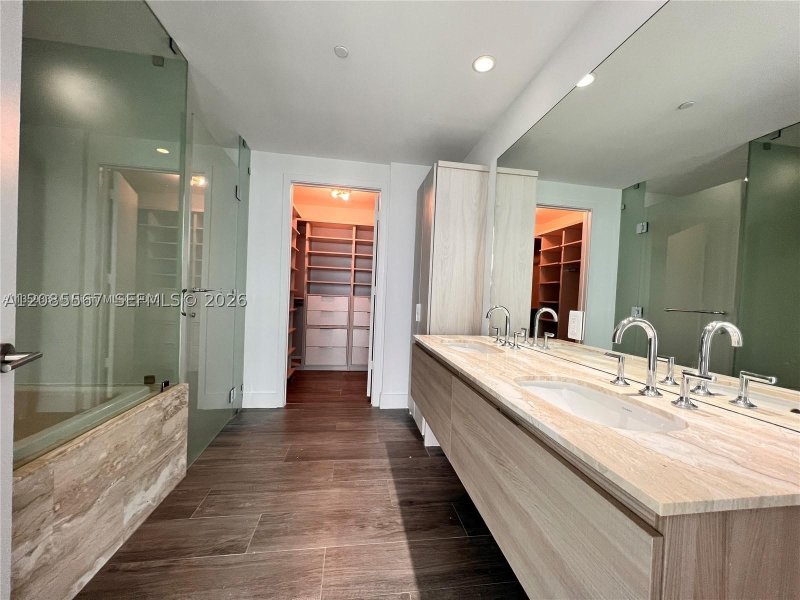 Alquiler de apartamento en Biscayne Beach 1104