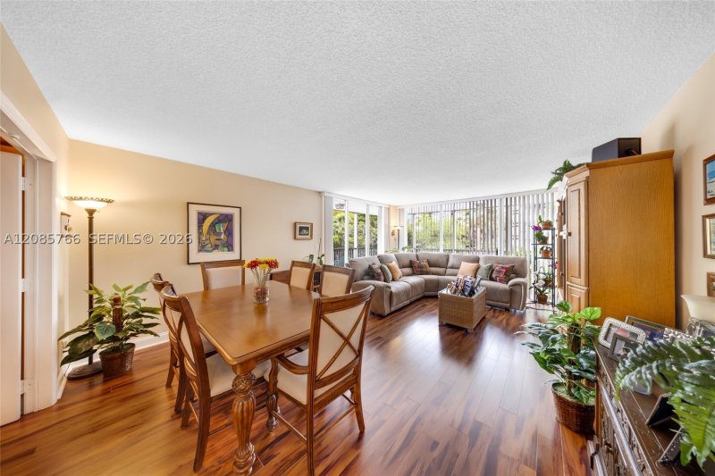 Comprar apartamento en Island Breakers 2H