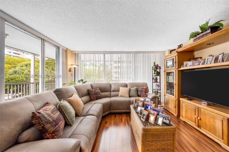 Comprar apartamento en Island Breakers 2H