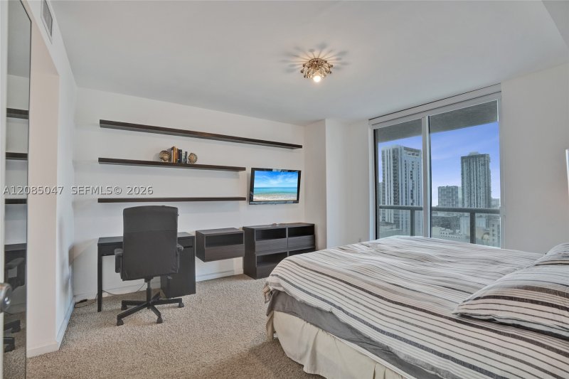 Comprar apartamento en 50 Biscayne 2801