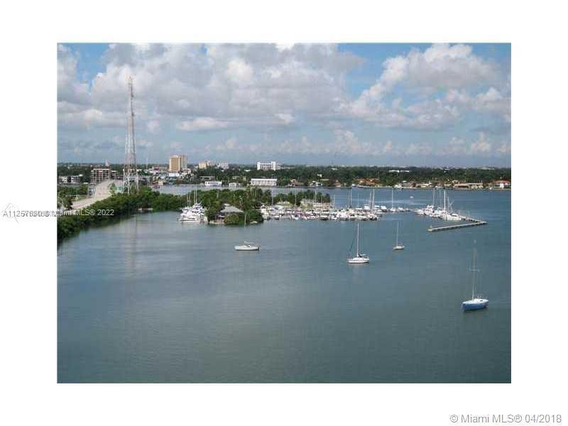 Comprar apartamento en Bayshore Yacht Tennis Club 703