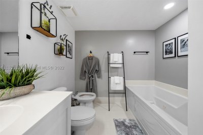Property photo # 9