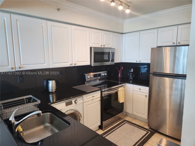Apartment for rent at The Wave Condo 512