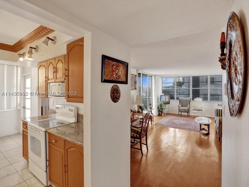 Comprar apartamento en Del Prado South Tower 304