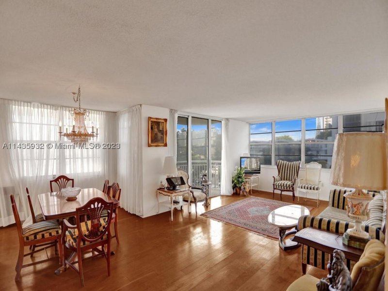 Comprar apartamento en Del Prado South Tower 304