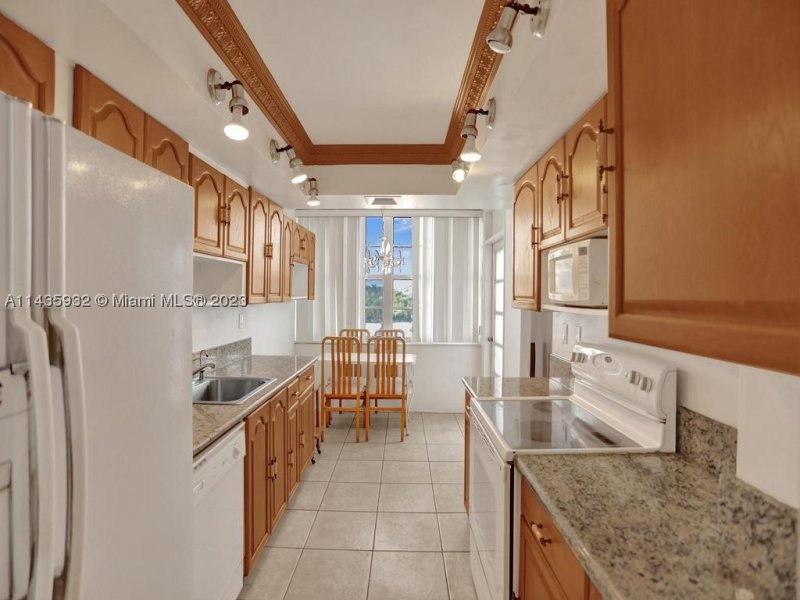 Comprar apartamento en Del Prado South Tower 304