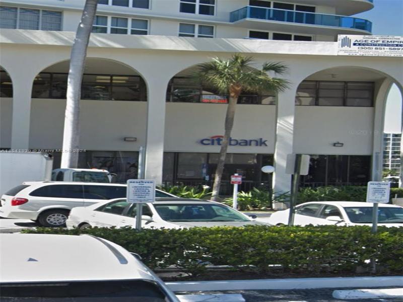 Condo for sale at Hallmark of Hollywood G7