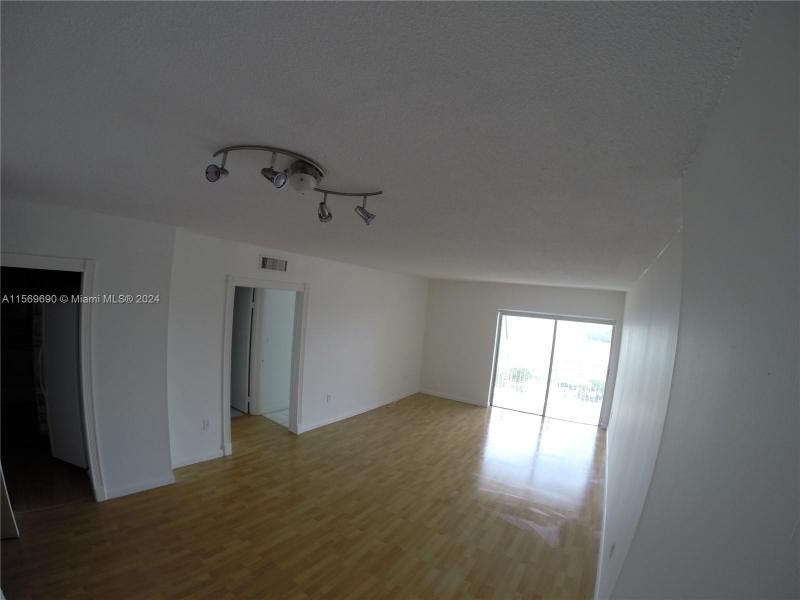 Comprar apartamento en Coastal Towers 905