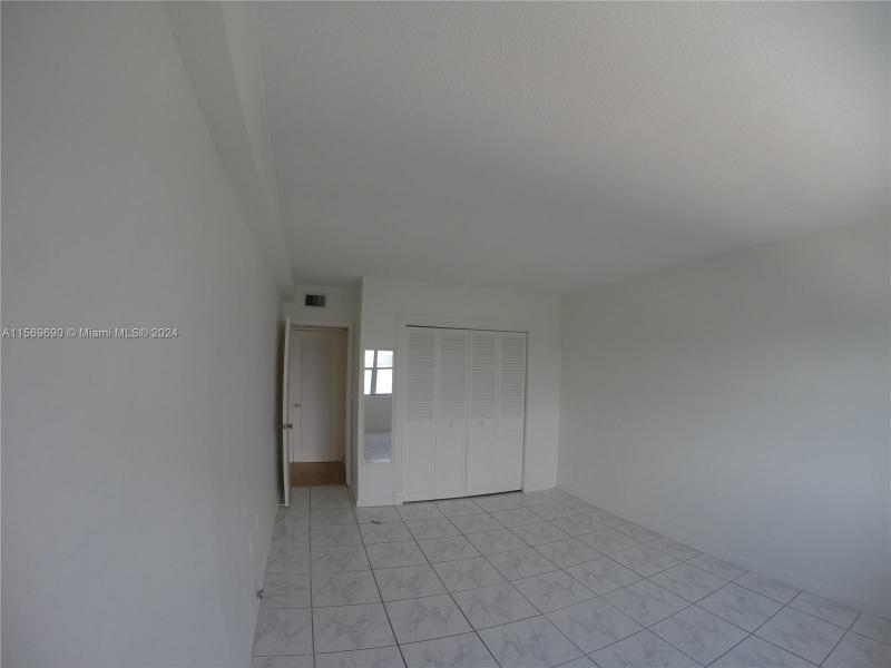 Comprar apartamento en Coastal Towers 905