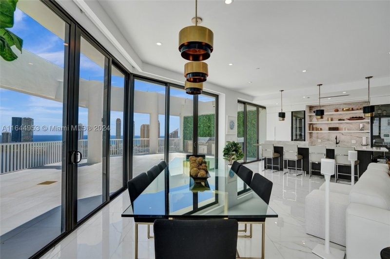 Condo for sale at 3000 Williams Island PH-4