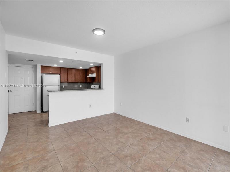 Comprar apartamento en Diamond Tower 702