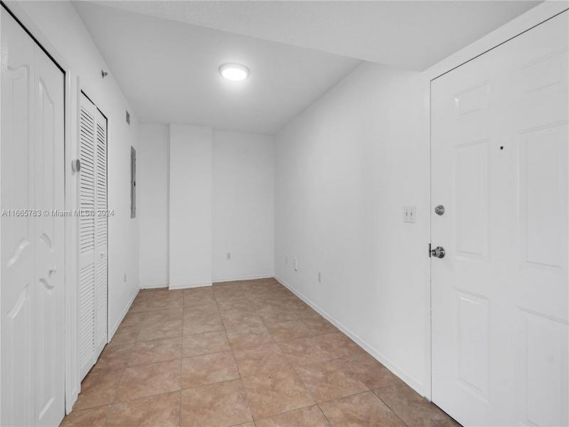 Comprar apartamento en Diamond Tower 702