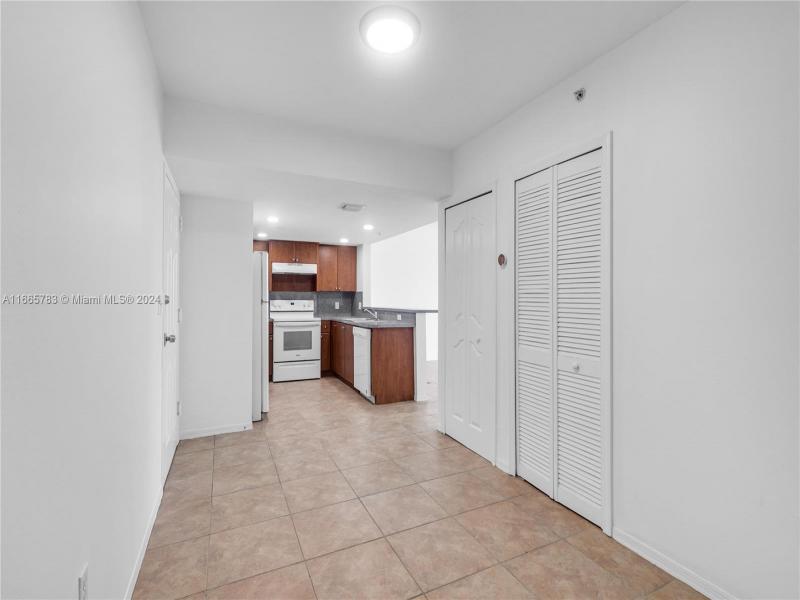 Comprar apartamento en Diamond Tower 702