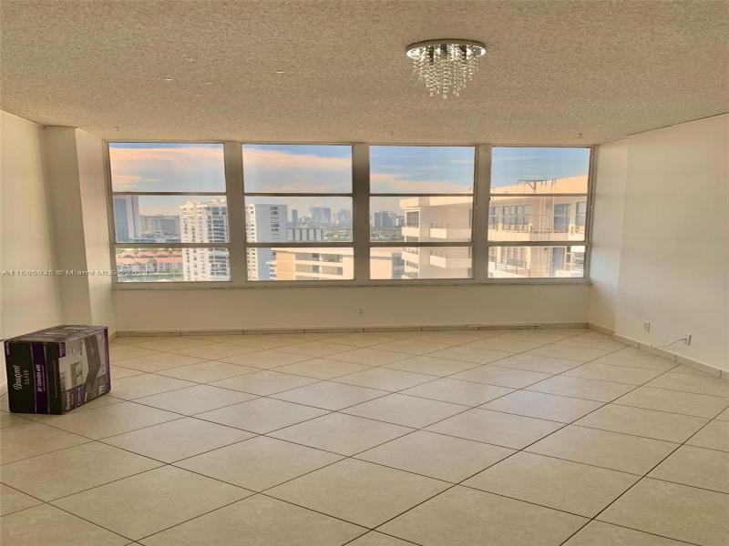 Condo for sale at Olympus Towers 1817