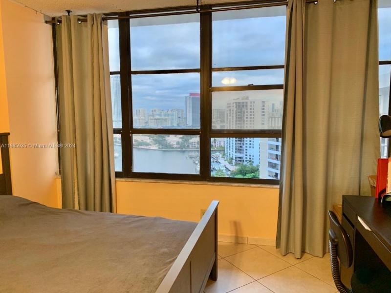 Condo for sale at Olympus Towers 1817
