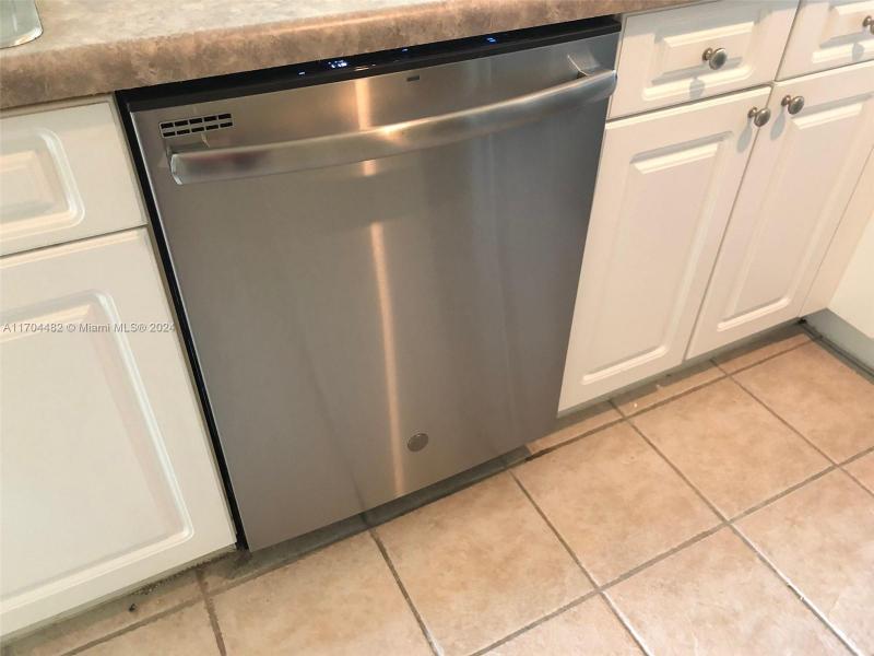 Comprar apartamento en Porto Bellagio 2612