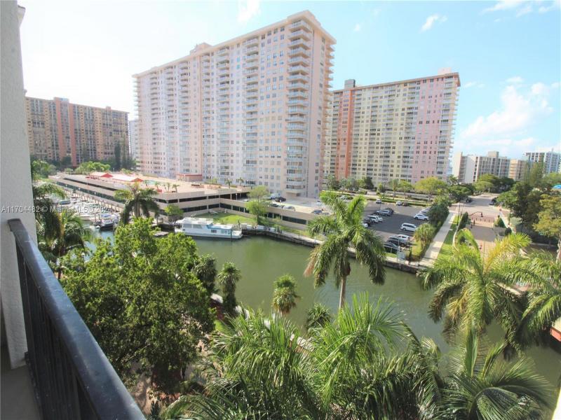 Comprar apartamento en Porto Bellagio 2612