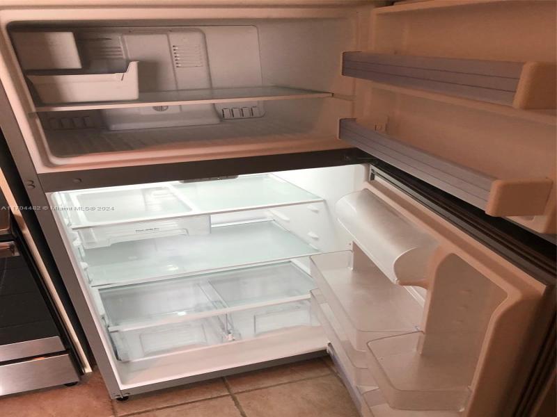 Comprar apartamento en Porto Bellagio 2612