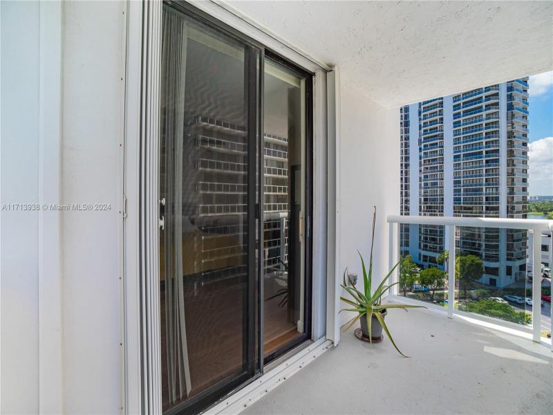 Comprar apartamento en Waterview 1048