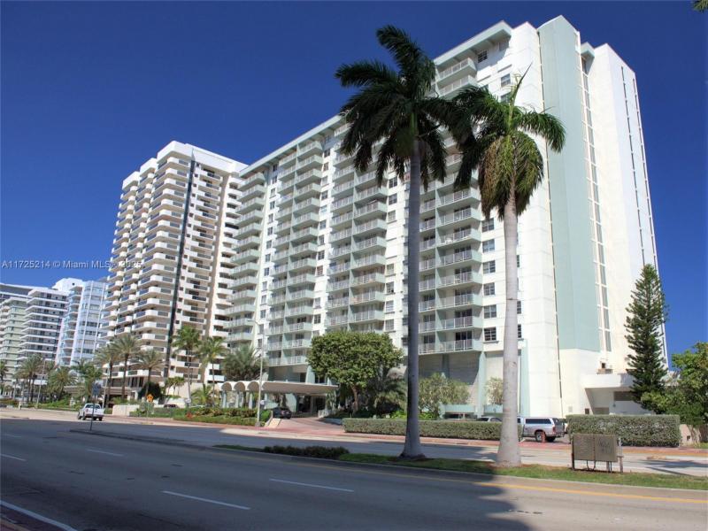 Comprar apartamento en Arlen Beach 1011
