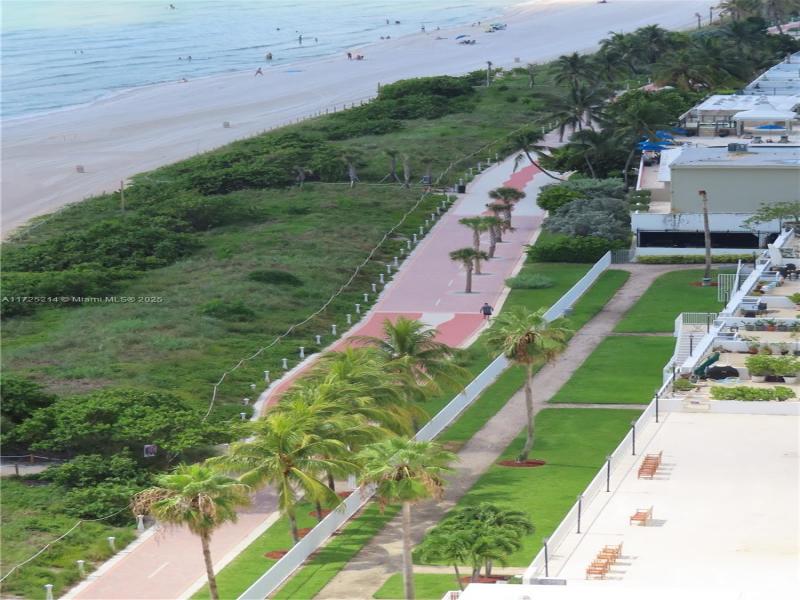 Comprar apartamento en Arlen Beach 1011