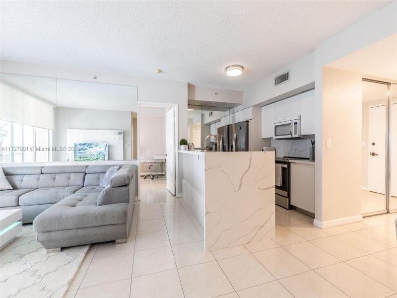 Alquiler de apartamento en King David 603